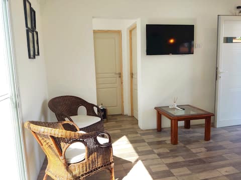 Anuncio de Airbnb popular: Alfar and Sea / Rayo de Sol Apartment en Alfar