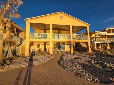 Colorado Riverfront 3BR, 3BA w/ Private Dock AZ