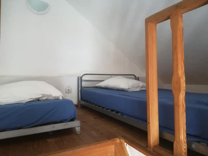 غرفة النوم 2