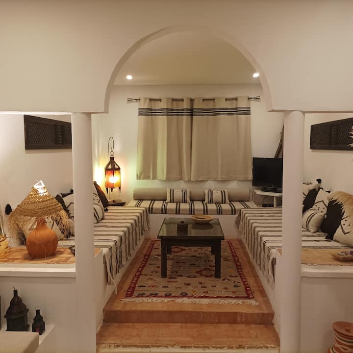 Riad De Charme-300m De La Plage-ménage Quotidien - Mirleft