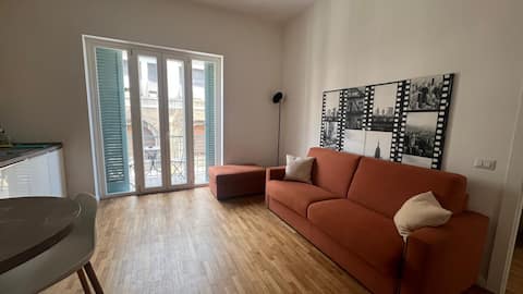 Proprietà Airbnb di successo: Style and Central Comfort a Bari