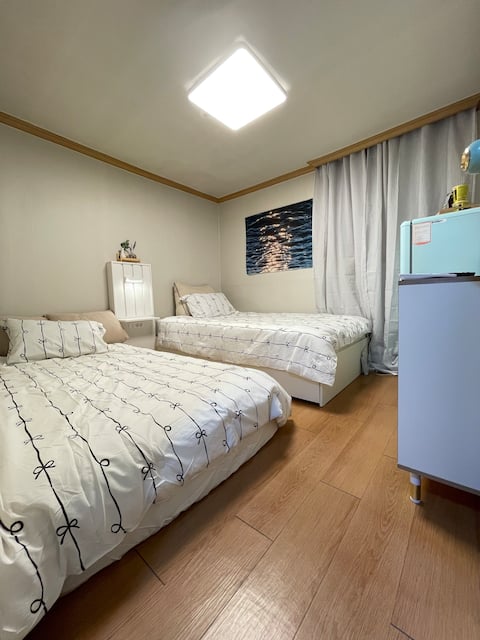 Staying 201_2 beds