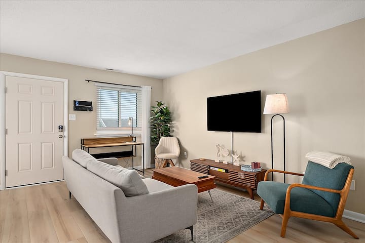Nicely Updated Two Bedroom Bayside Oc Condo - Ocean City, MD