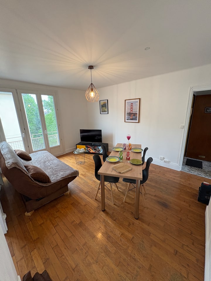 Apt 56m2, 2chambres+salon, Parking, 5 Mns C-ville - Besançon