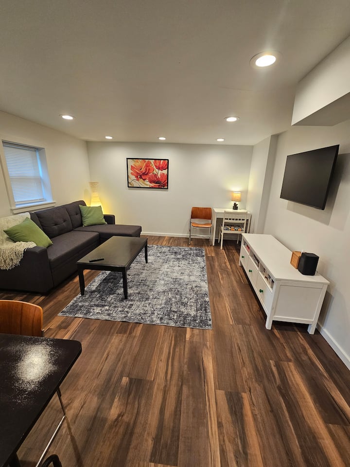 Private Georgetown Apartment - Seattle, WA