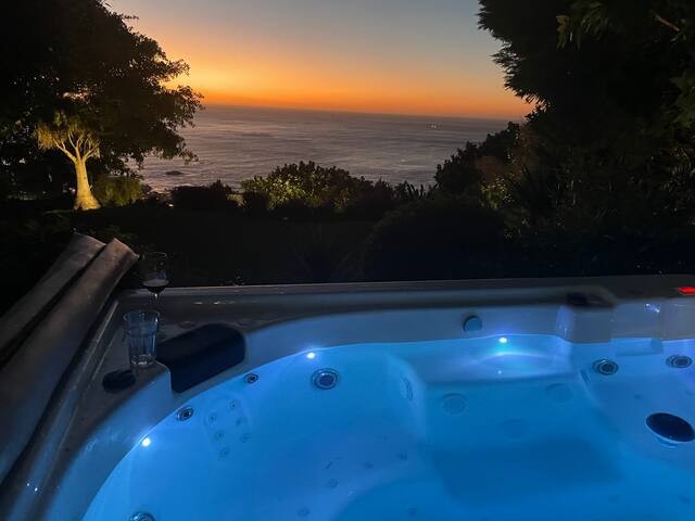 Five Star Villa with Housekeeper, Pool, Jacuzzi, Gym, Sauna gallery image 2