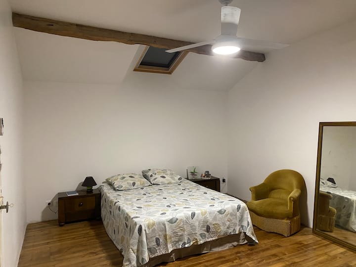 საძინებელი 1