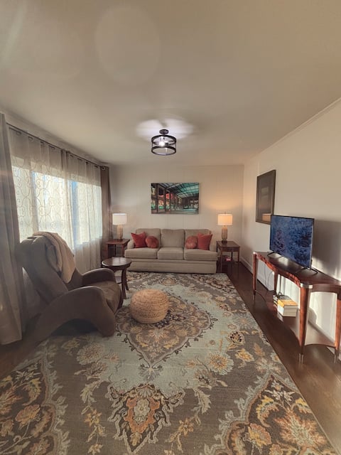 Popular Airbnb listing: The Baby House of Greenville in Greenville