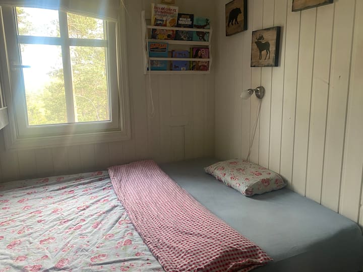 מיטה זוגית 150 ס"מ