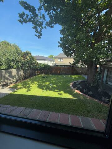 Clinker Lux in Balwyn North 4br Balwyn HS zone gallery image 4