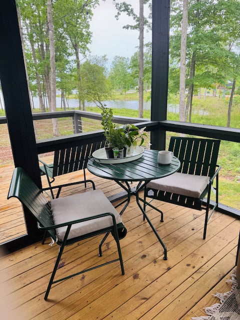Wildflower, Lakefront Cabin w/EV Charger