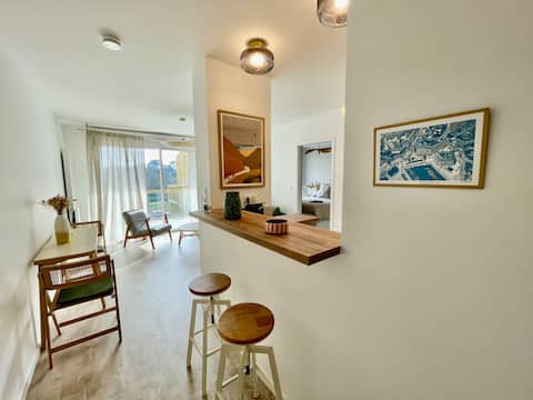 Popular Airbnb listing: Port of Vannes - Terrace - Parking in Vannes