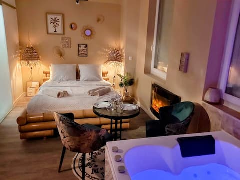 L'instant d'évasion-Spa (Beach 200 m away) on the GR34