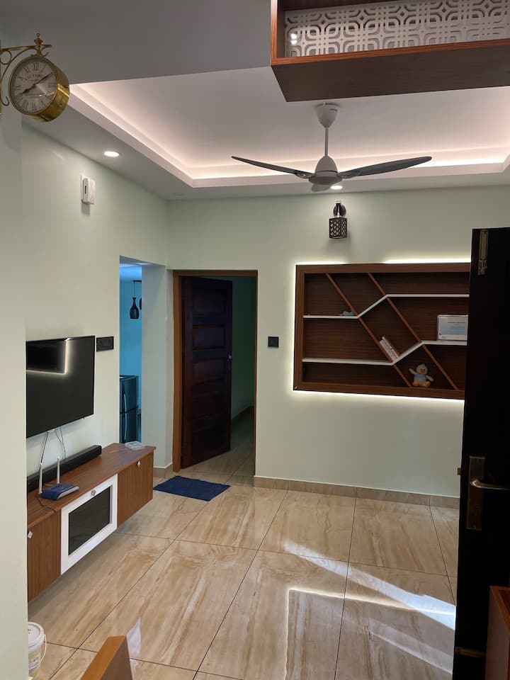 Green Villa - A Peaceful Stay - Ac Rooms - 特拉凡德倫