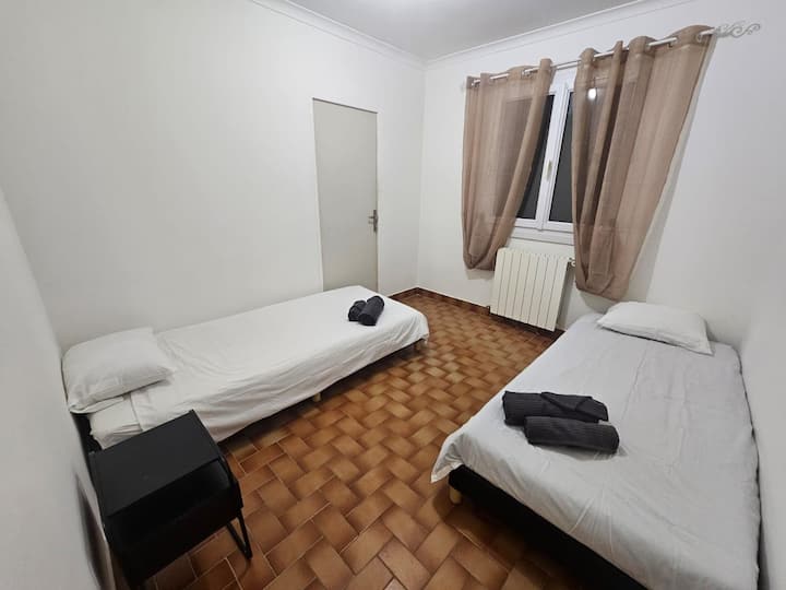 საძინებელი 1