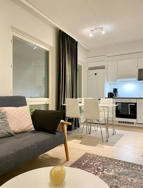Popular Airbnb listing: Stylish city two-bedroom apartment #EpicApartments in Nisula