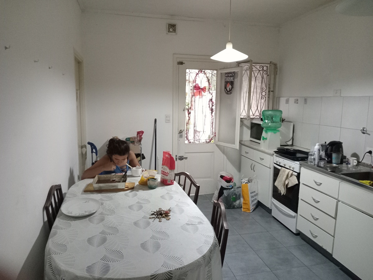 Habitación en casa compartida en Olivos