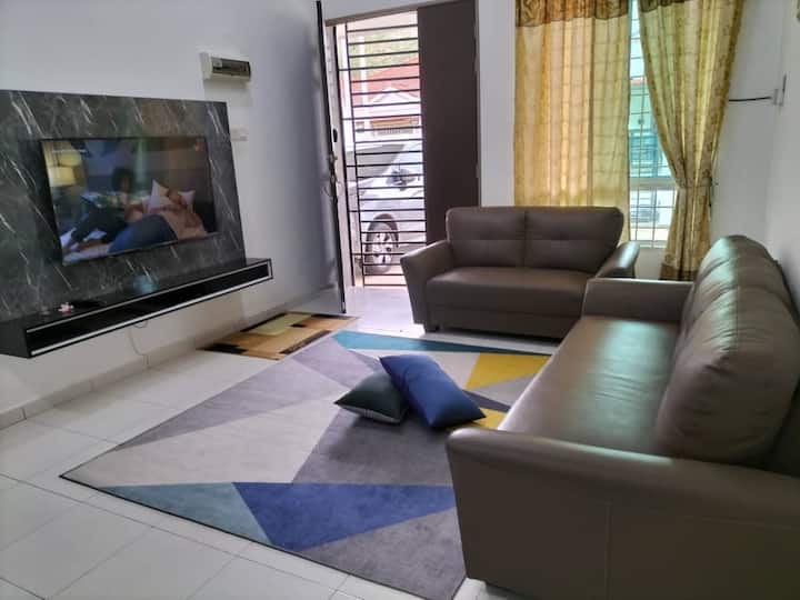 Fayyadh Homestay Pokok Sena - Pokok Sena