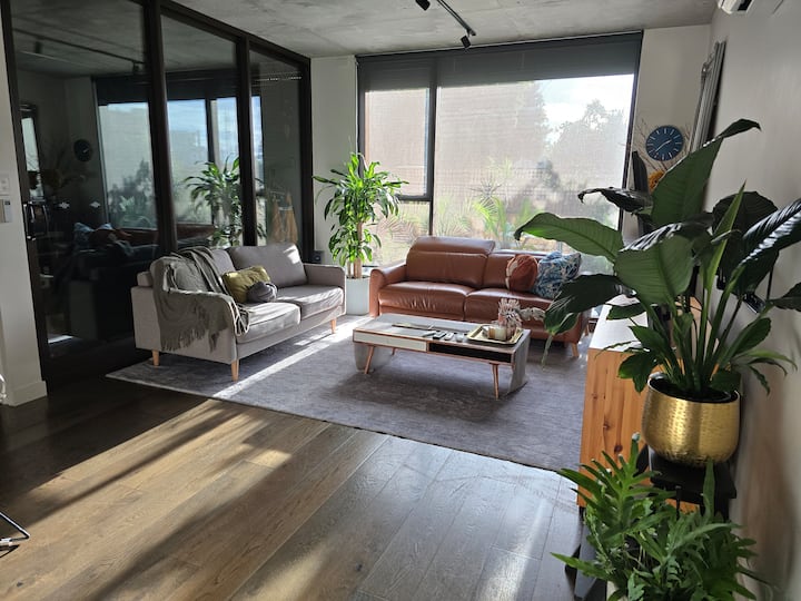 Samani za mapumziko zinajumuisha kochi la malazi mawili.