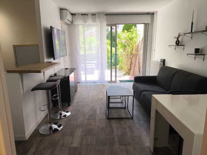 Home2sea - Jardin, Piscine, 2 Adultes+3 Enfants - Antibes