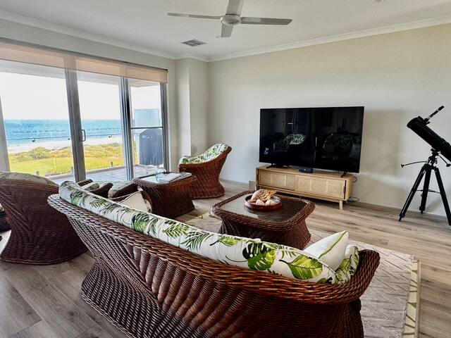 The Sanctuary Absolute Ocean Front gallery image 5