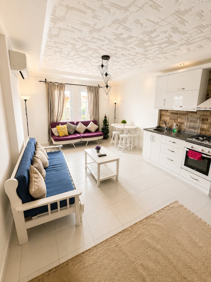 E9 ÖLüdeniz Poolside Duplex Apartment - Ölüdeniz
