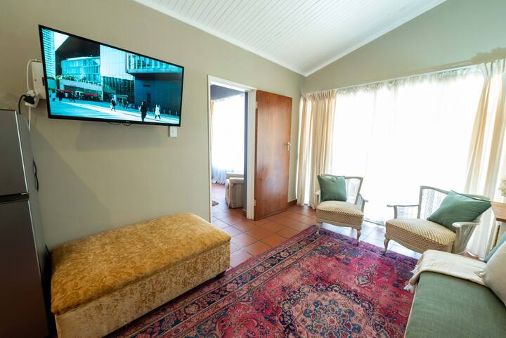 Entire Cottage, Private Entrance - Pretoria, South Africa