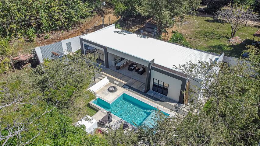 Luxury Beach House • Private Pool • Walk to Beach