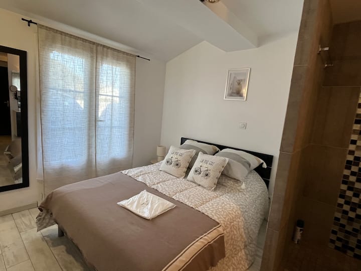 แสงสวย 140x200