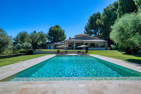 LUXURY - Domaine La Pastorale heated pool