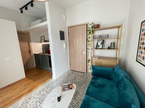 Popular Airbnb listing: The charm of downtown 19Living/D2 in Δήμος Κομοτηνής