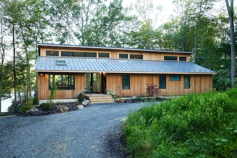 The Overlook - a brand new modern lake front home