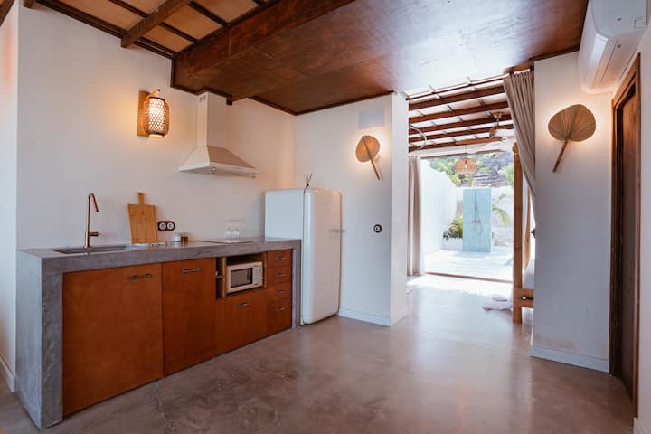Villa Inspirada En Bali | Piscina Climatizada |Bbq - Sueca