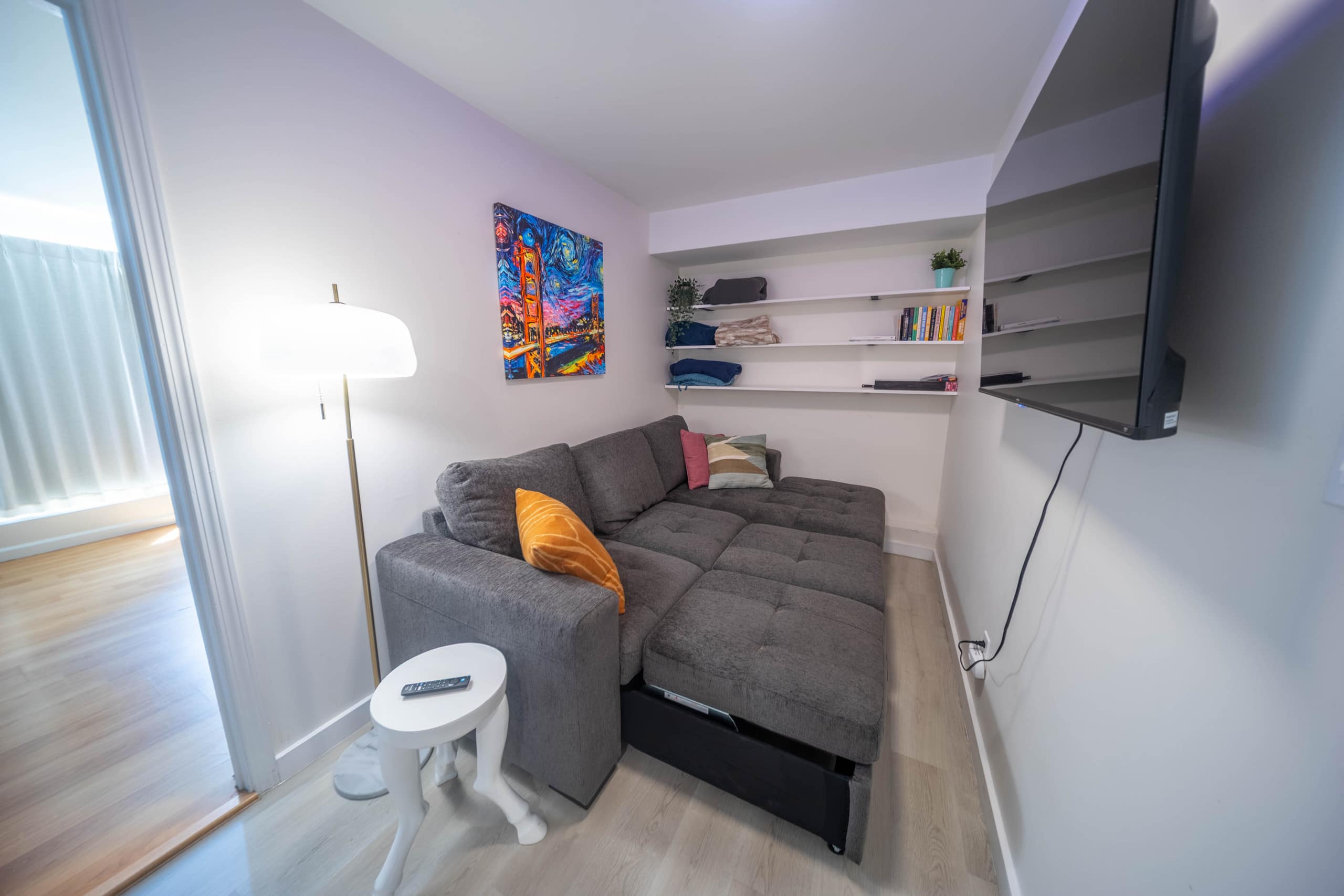 Beach Bungalow - Image 4