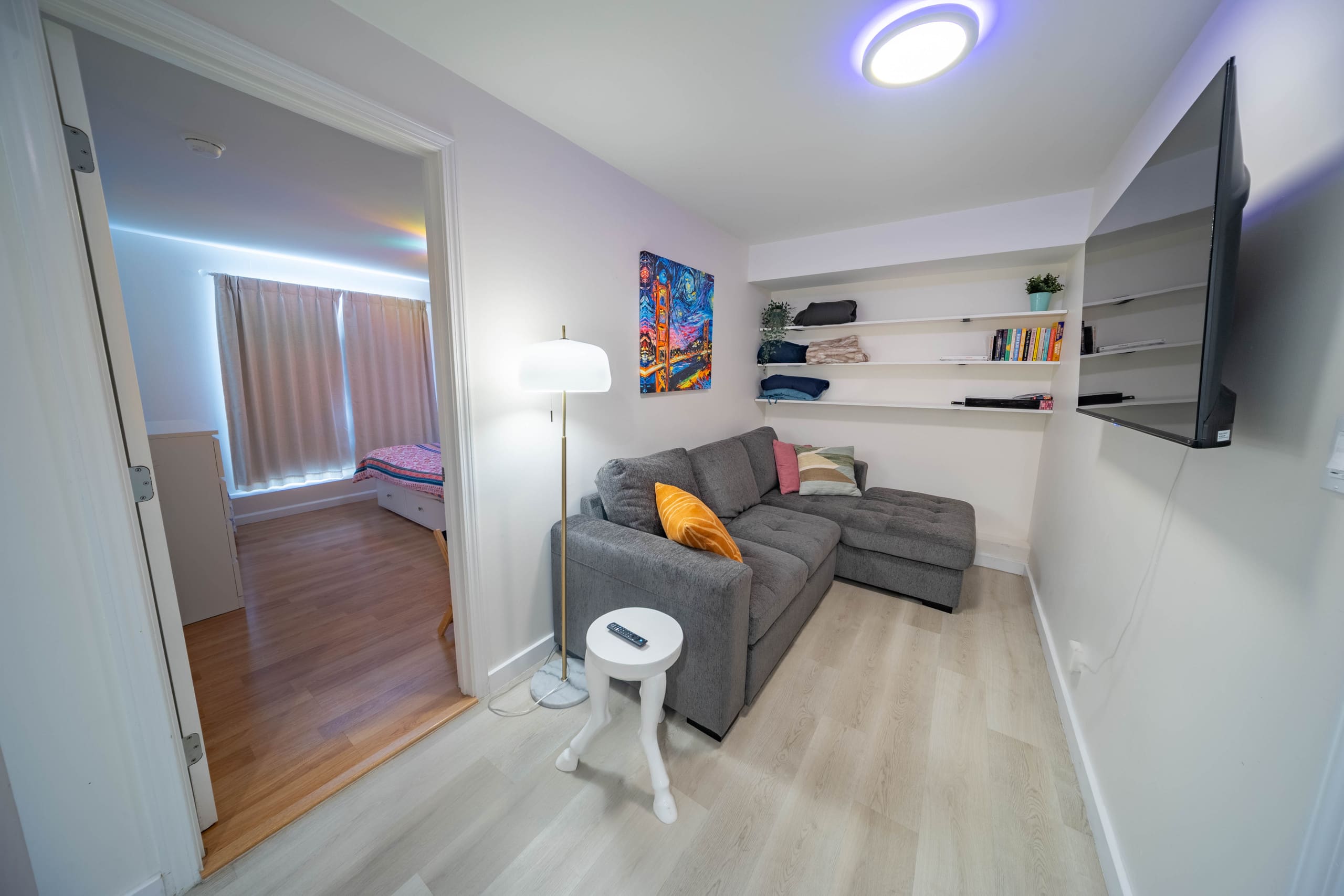 Beach Bungalow - Image 2