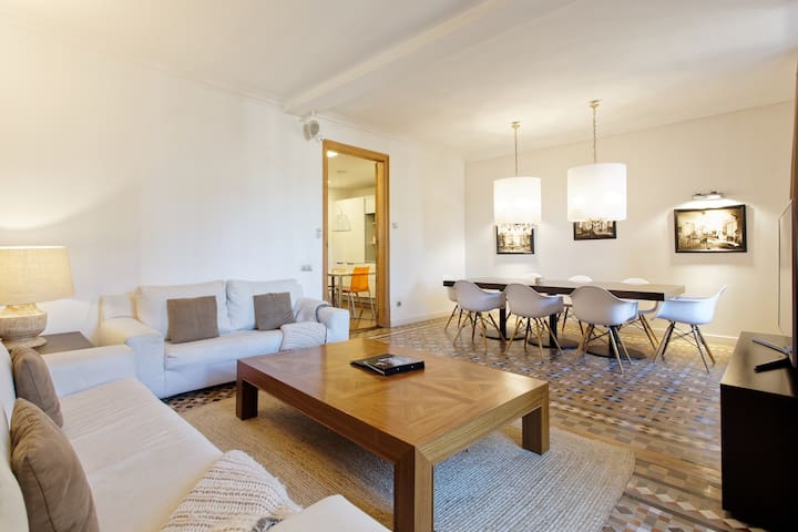 加泰罗尼亚现代主义建筑公寓