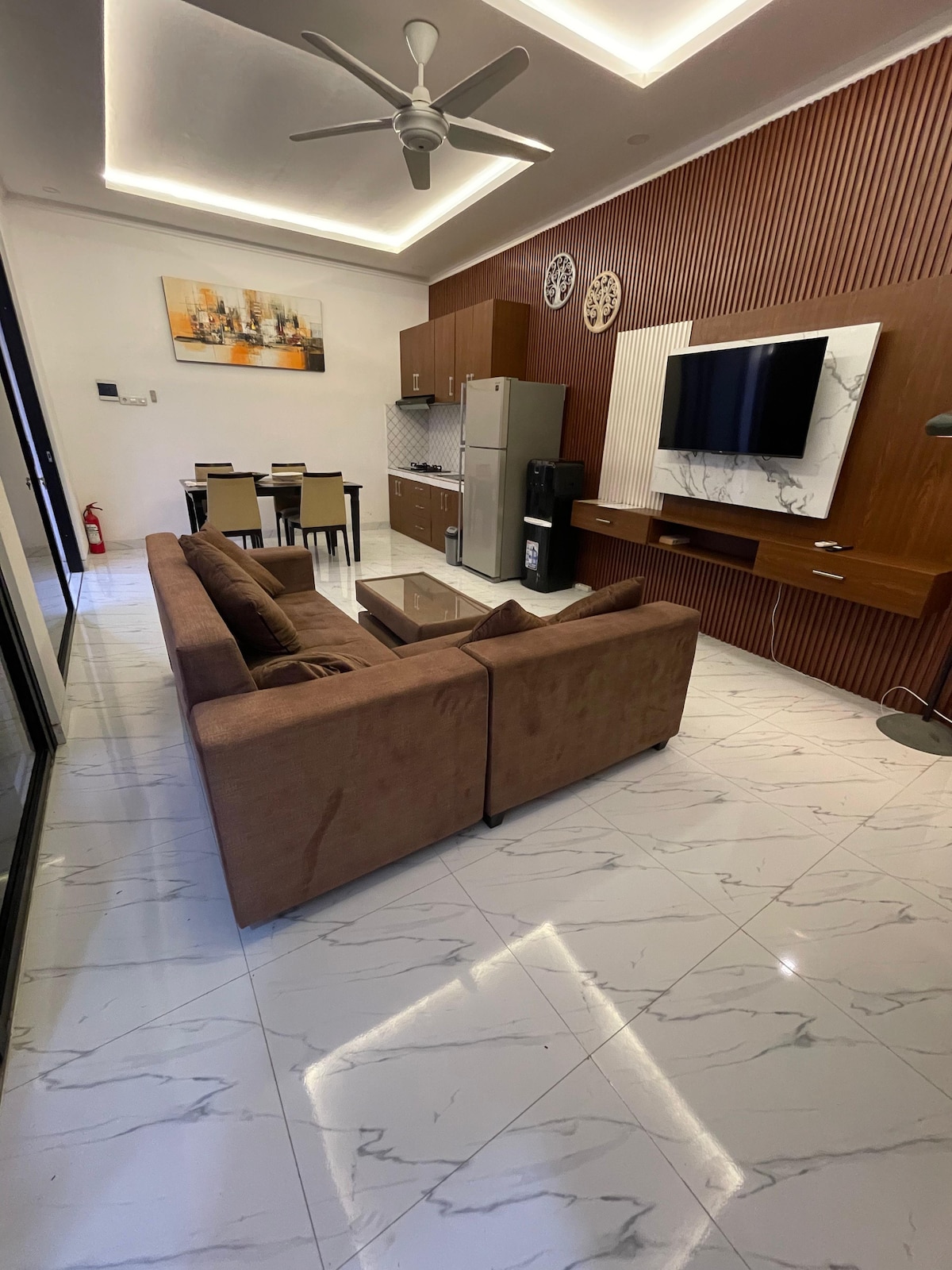 Villa in Kecamatan Denpasar Selatan · ★4.63 · 2 bedrooms · 2 beds · 3 private baths, порівнянний Airbnb