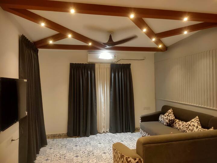 Living room image 3