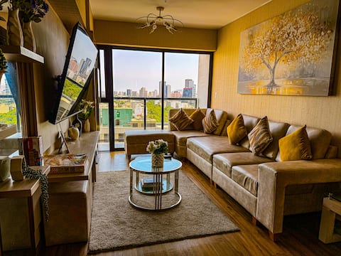 16th floor with a Perfect View / In front of San Isidro