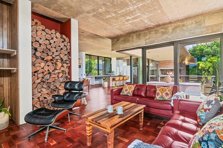 Authentic Central Getaway@verde - Plettenberg Bay
