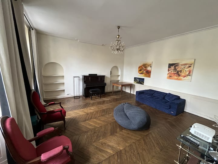 La Maison Aux Volets Bleus - Laval