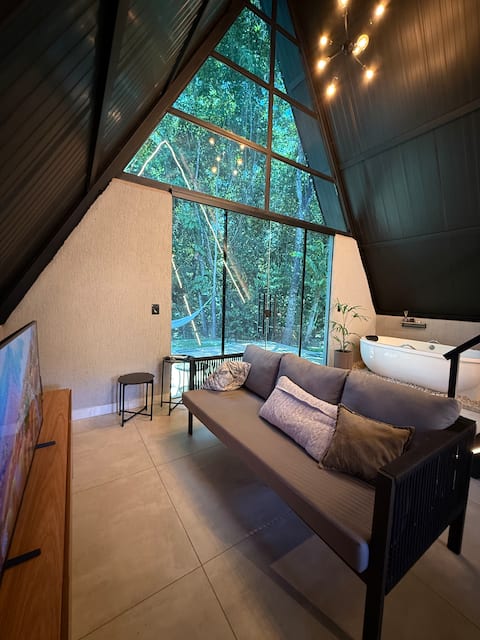 Imóvel de sucesso: A cabin with comfort in the midst of nature em Senador Canedo