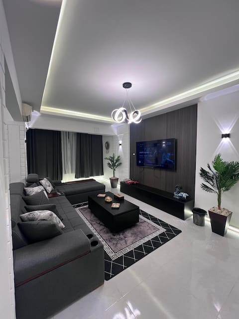 Modern apartment in Ard el golf.