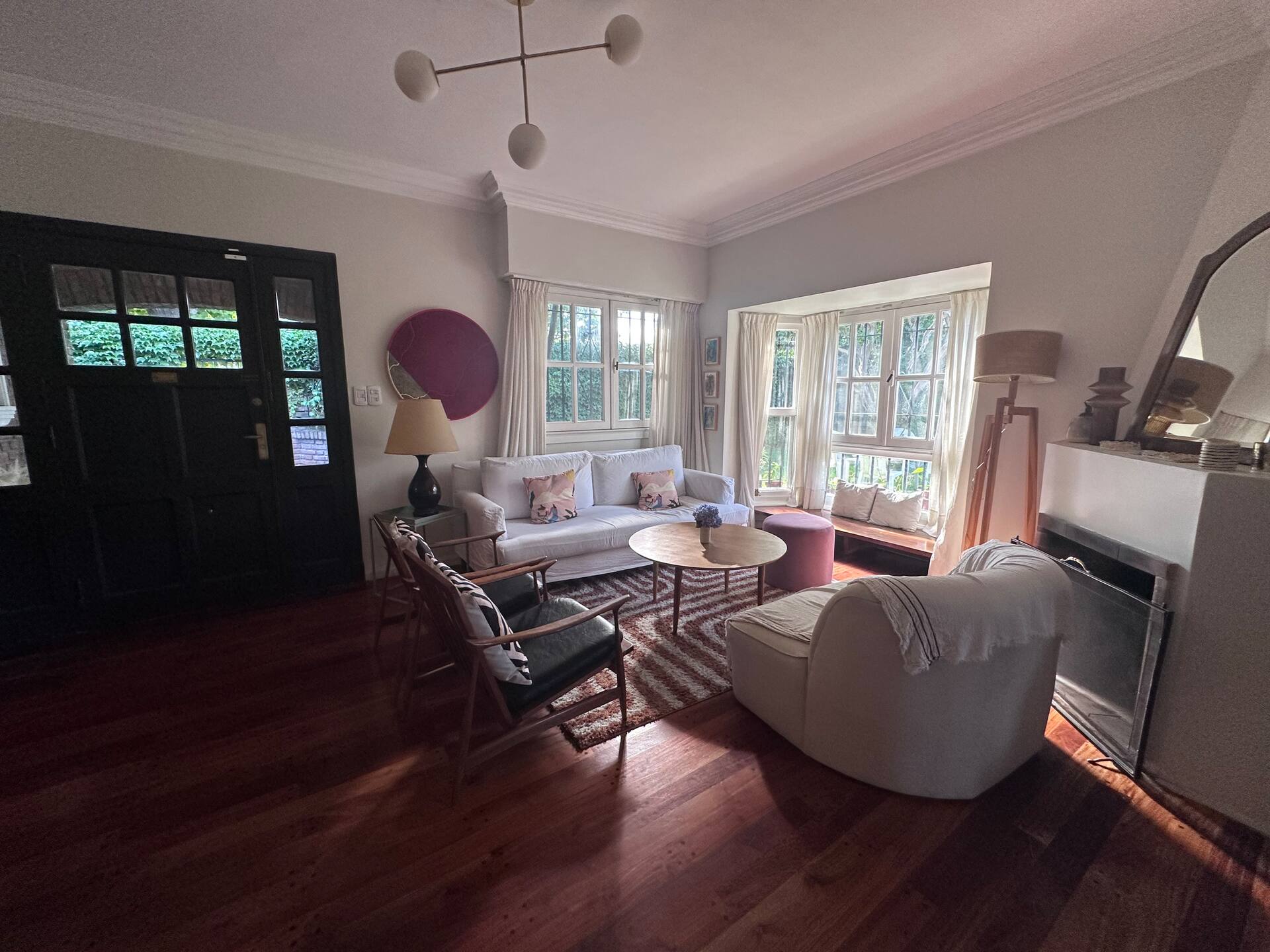Casa renovada de 3 dormitorios en San Isidro