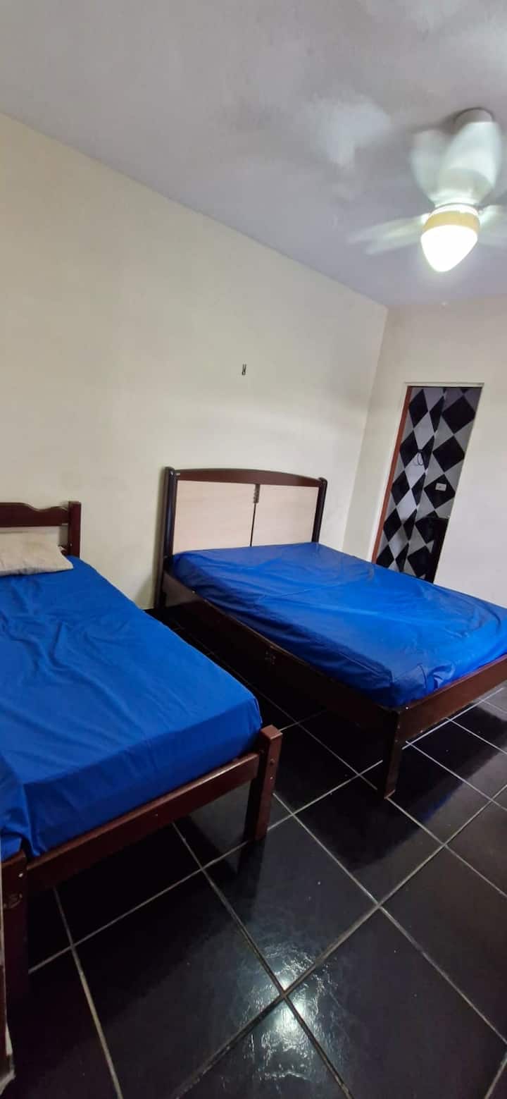 غرفة النوم 1