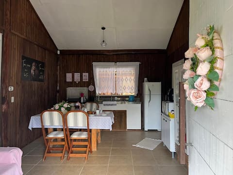 Airbnb em destaque: Sítio da Figueira, with a pool on the old BR101 em Osório
