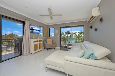 Top Airbnb: Central stylish unit on the strand! in North Ward