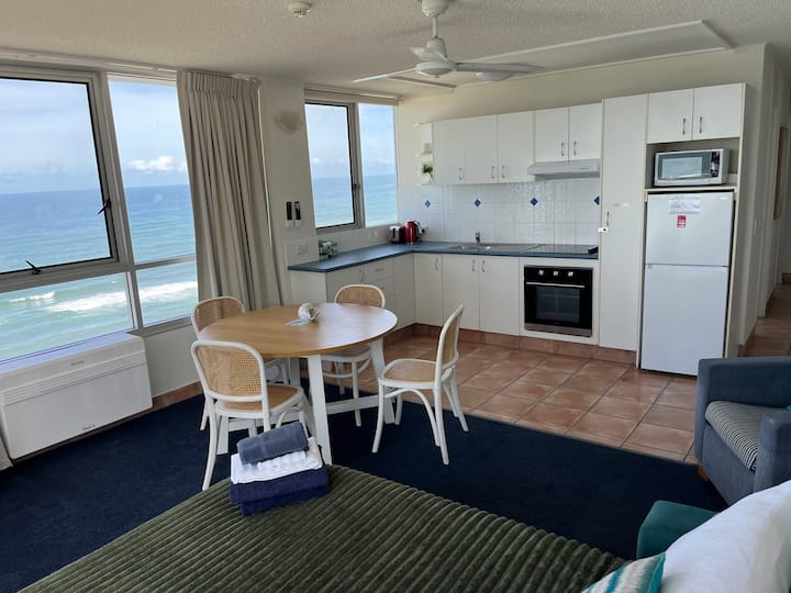 Beach Front Chateau Surfers Paradise Unit 1302 - Gold Coast