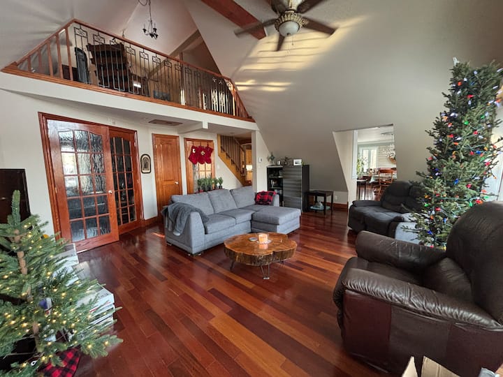 Magnifique Chalet En Forêt, Au Centre Du Québec - Quebec