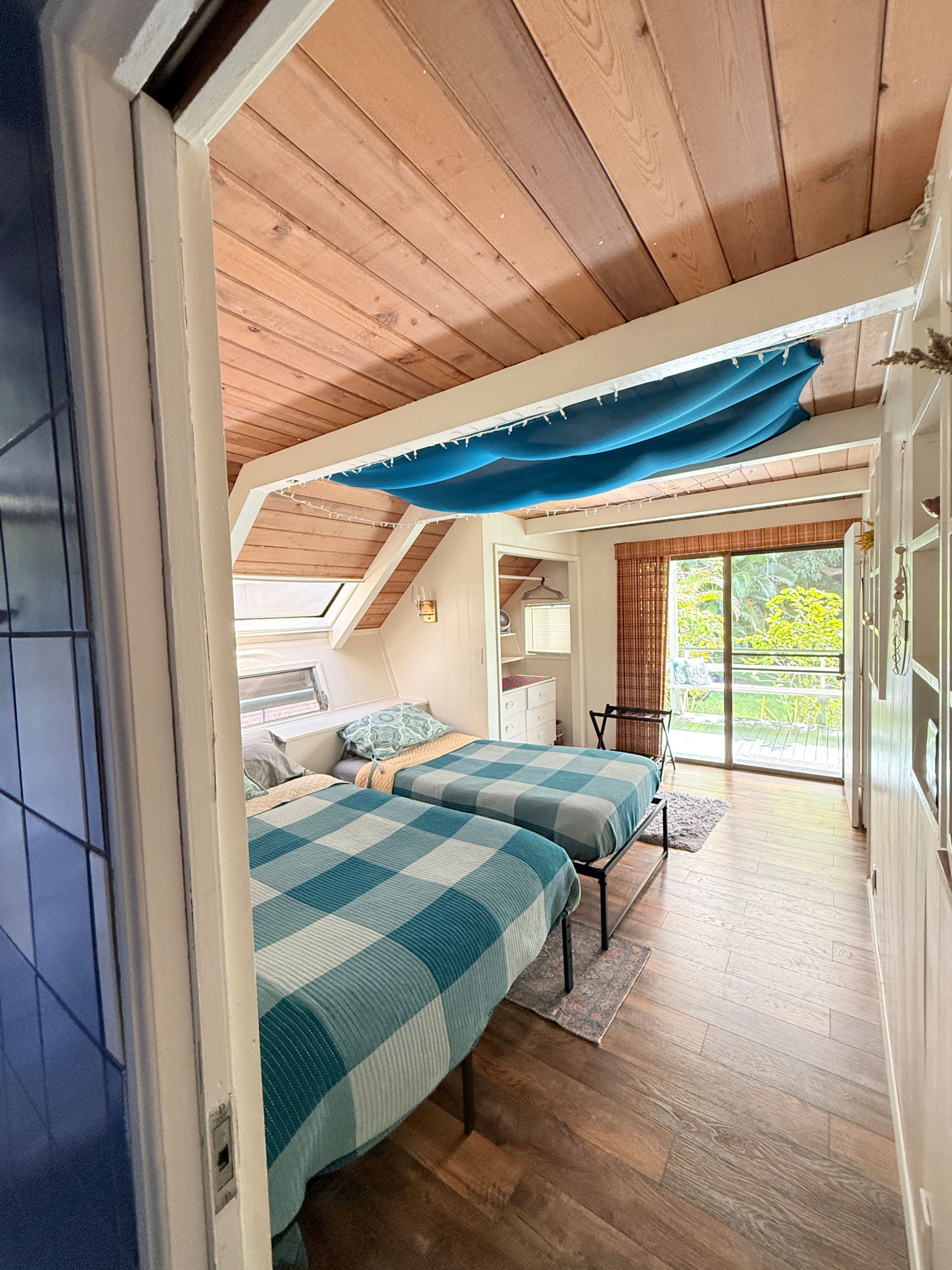 Charming farmhouse with huge oceanview patio lanai - Image 17